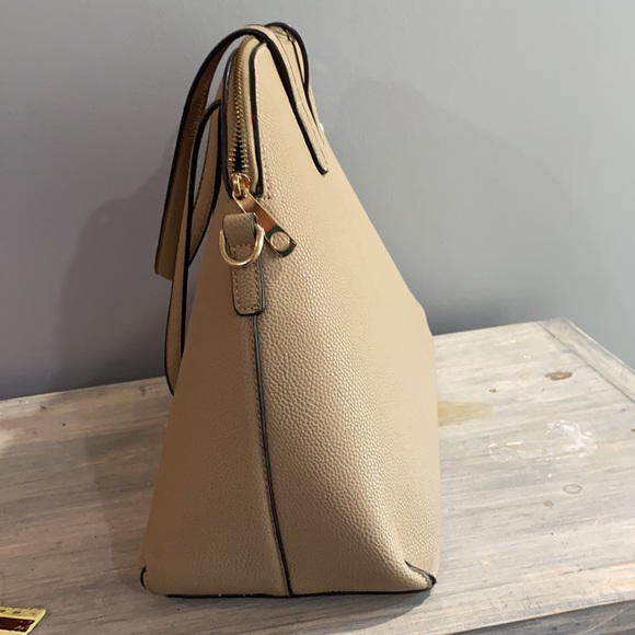 Kate Spade purse - Picture 3 of 5